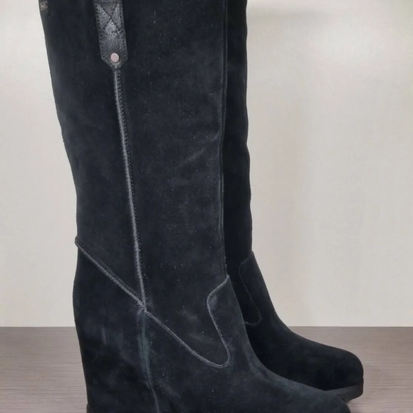 UGG Soleil Tall Black Suede wedge boots with wedge size 7 S05 - Picture 5 of 7
